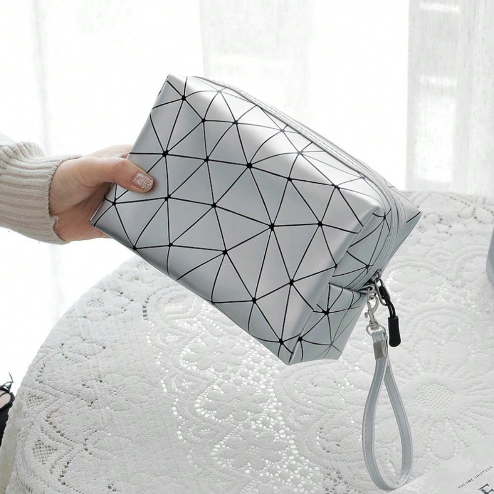 Geometric Luminous Makeup Bag  - Tech Accessories Travel Bag reseña y precio