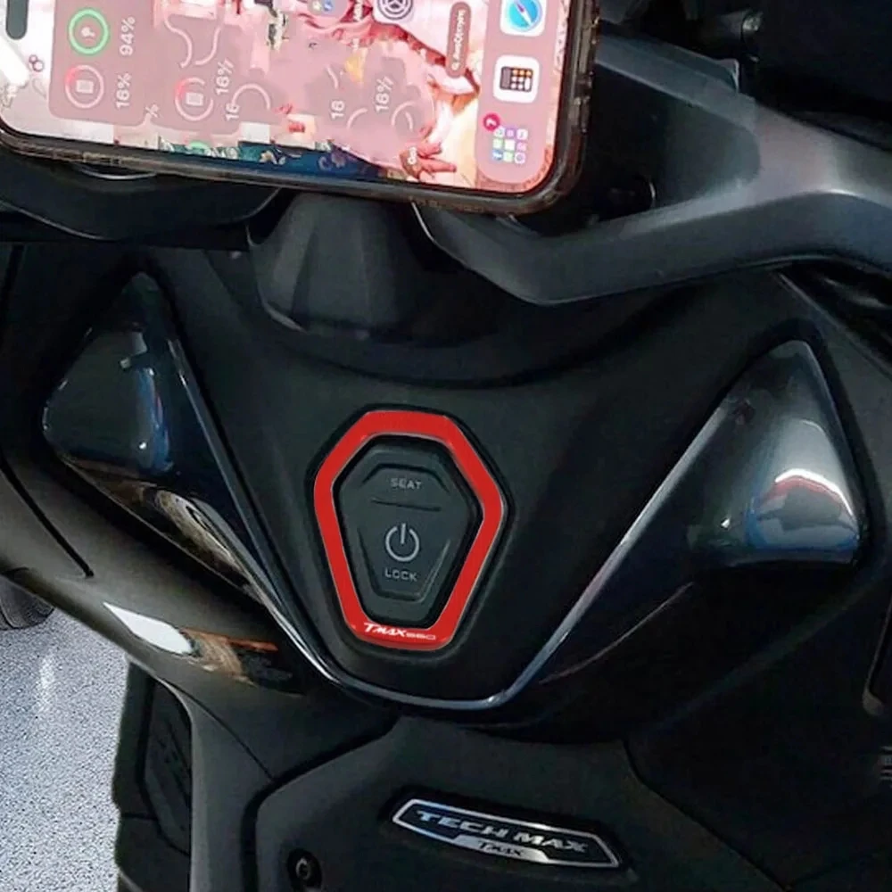 TMAX 560 2022 2023 Dashboard F - Tech Accessories Store reseña y precio